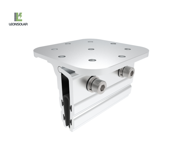 Railless cliplok clamp is installed on metal rooftop for solar pv system