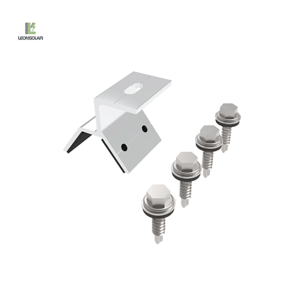 The solar trapezoidal clamp is installed on the metal rooftop to stabilize the solar panel.