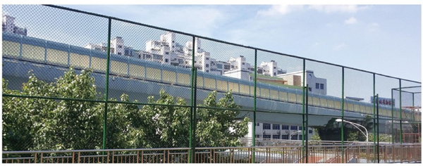 chain link fence